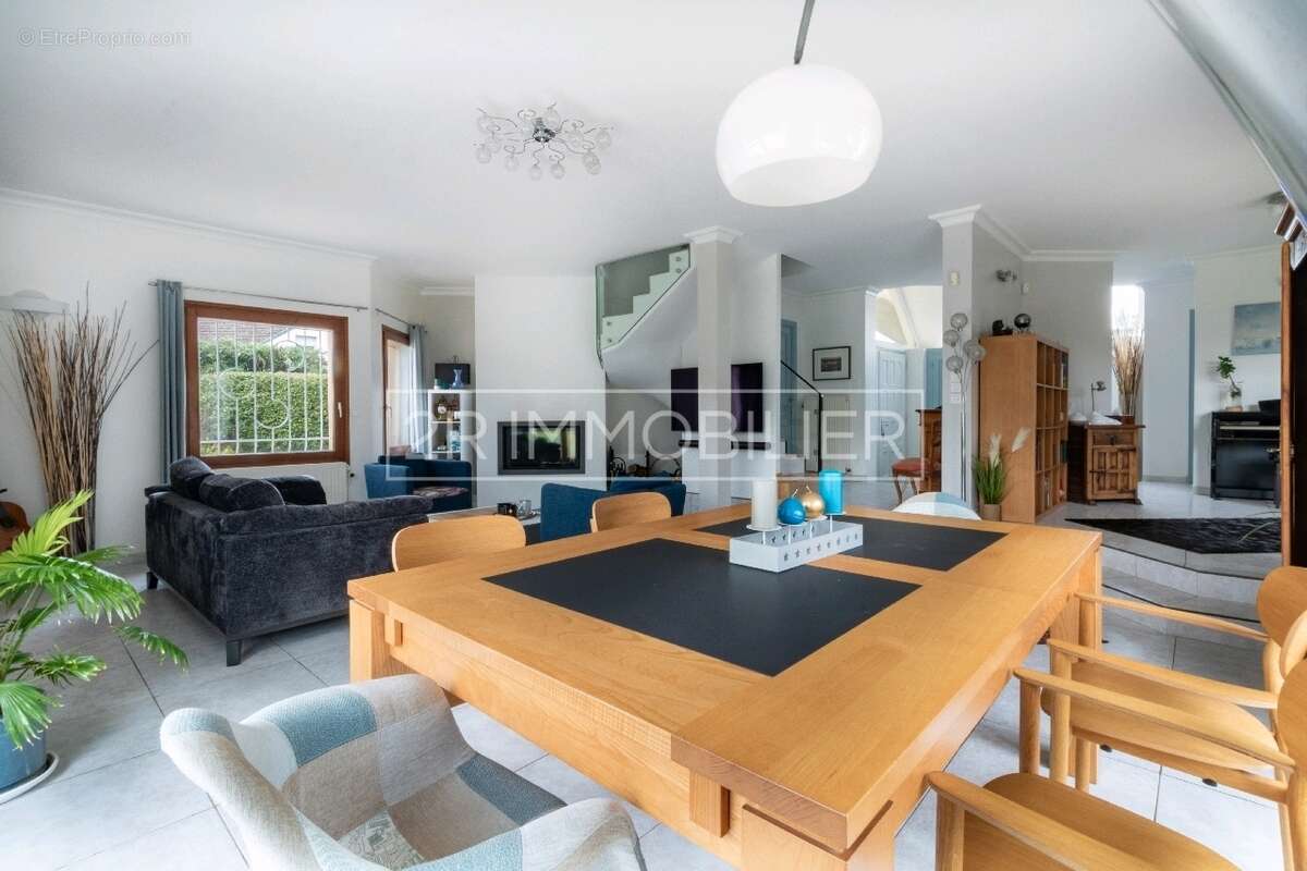 Maison à GUERMANTES