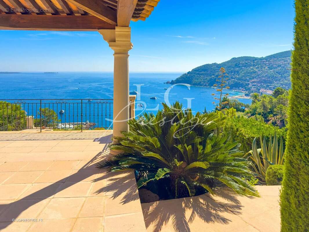 Maison à THEOULE-SUR-MER