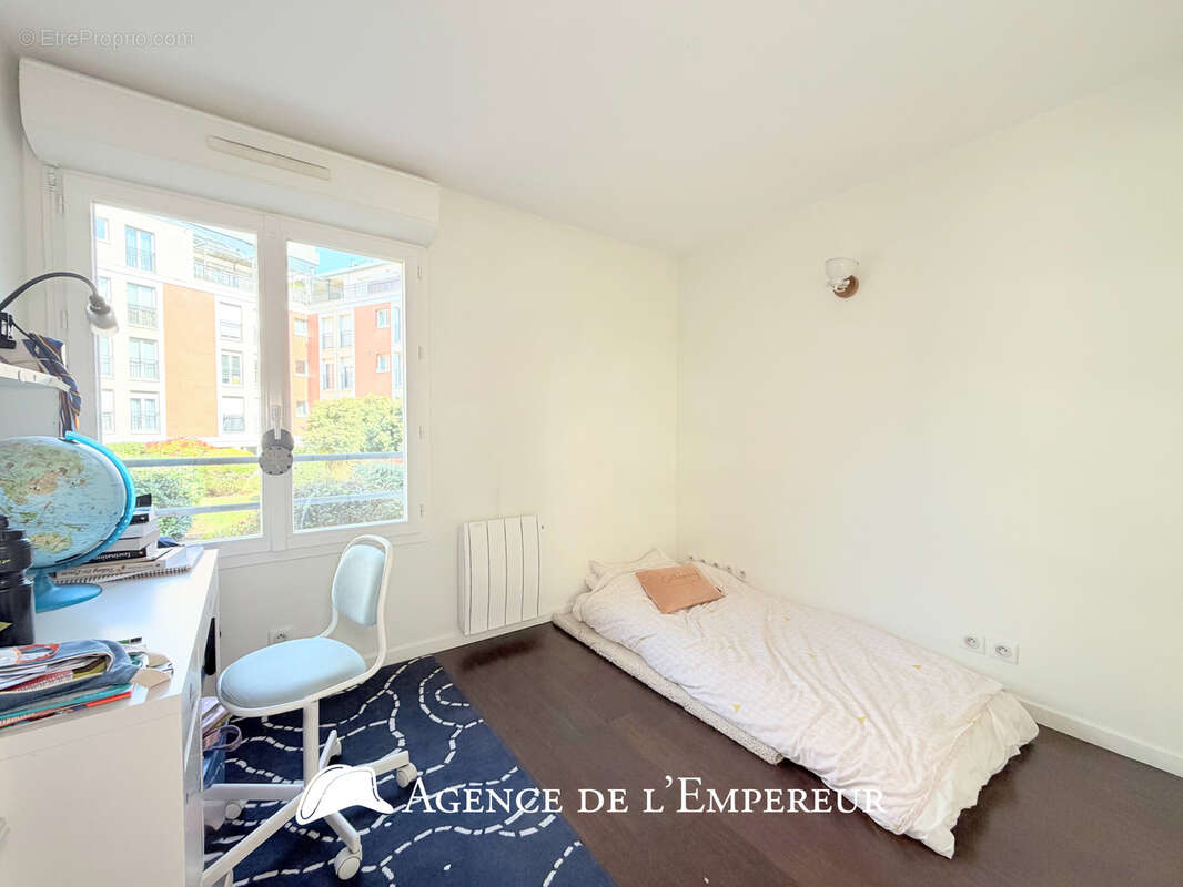 Appartement à SURESNES