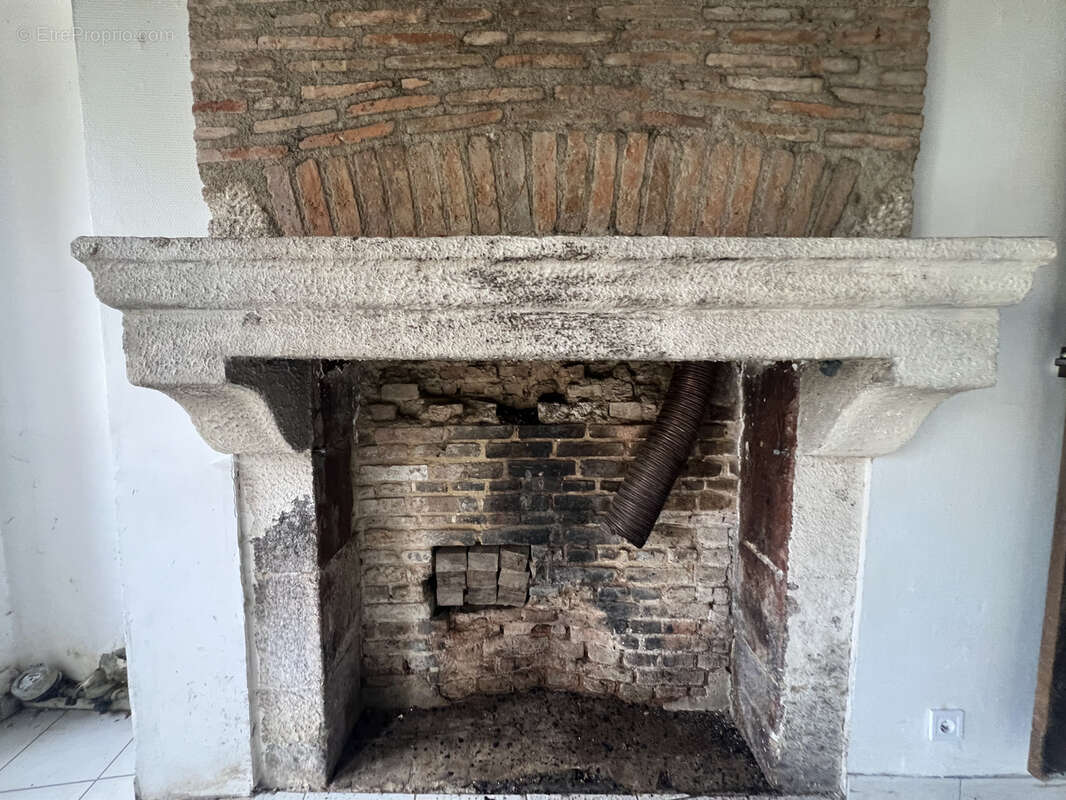 Maison à SAINT-PRIEST-LA-MARCHE