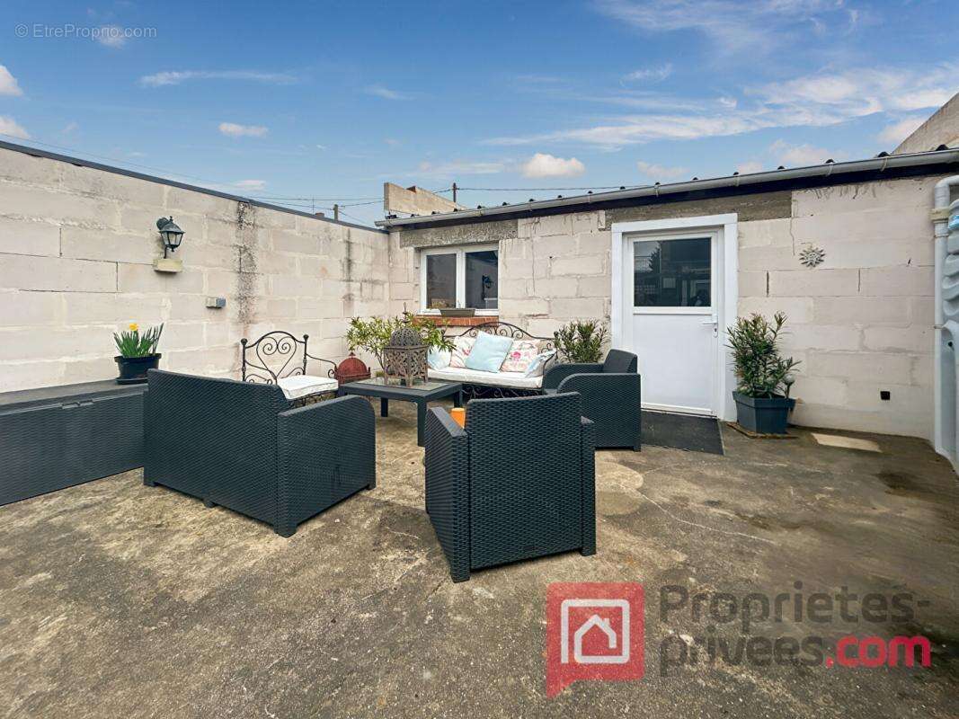 Maison à MONTIGNY-EN-GOHELLE