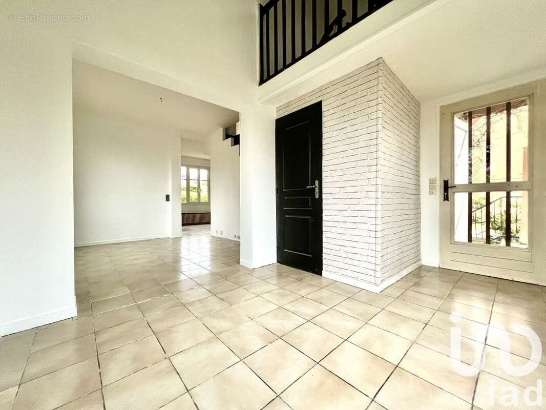 Photo 3 - Maison à MANDRES-LES-ROSES