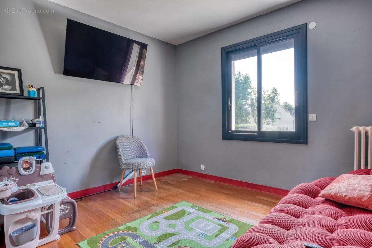 Maison à LIVRY-SUR-SEINE