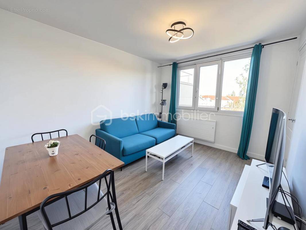 Appartement à VAIRES-SUR-MARNE