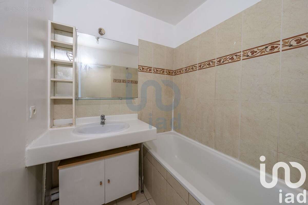 Photo 7 - Appartement à SAVIGNY-LE-TEMPLE