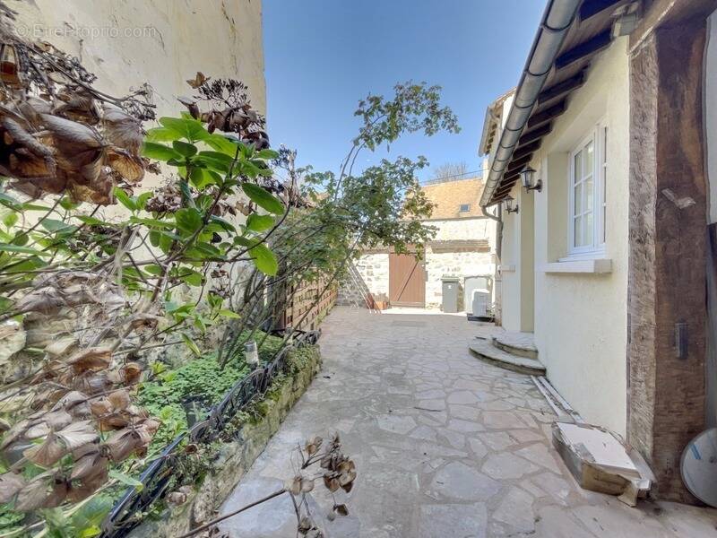 Maison à GRISY-LES-PLATRES