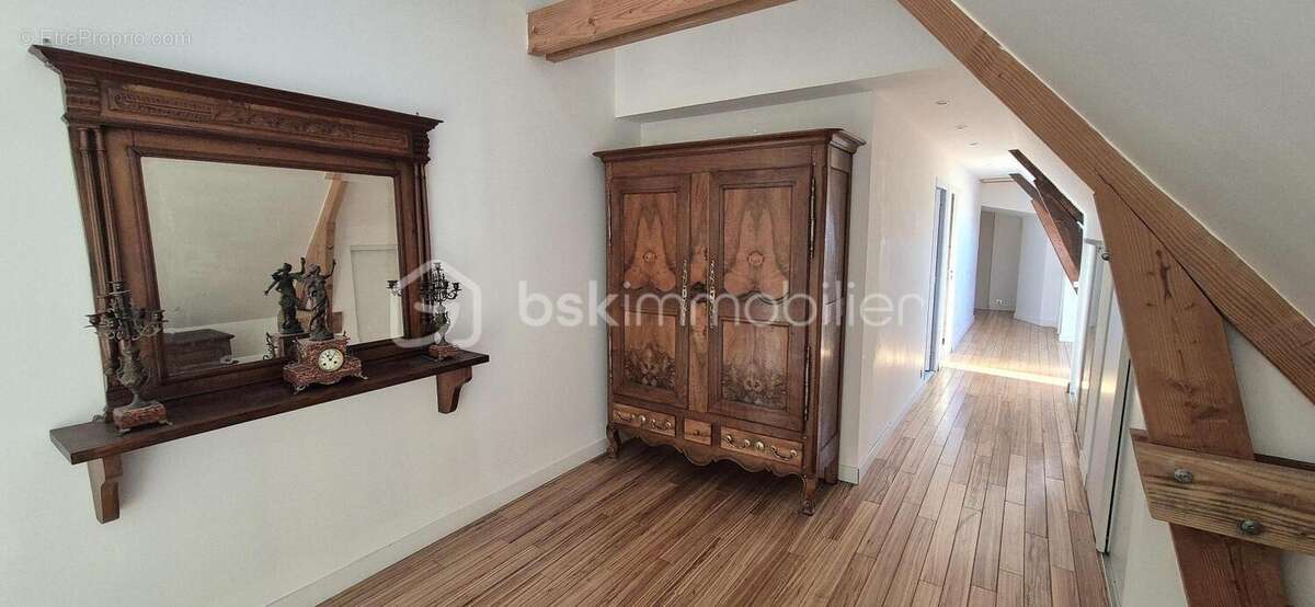 Maison à NUILLE-SUR-VICOIN