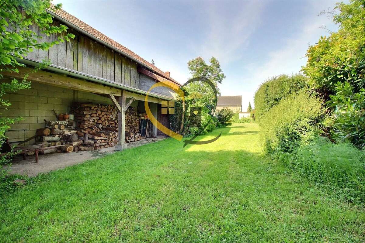 Maison à CREZANCY-EN-SANCERRE