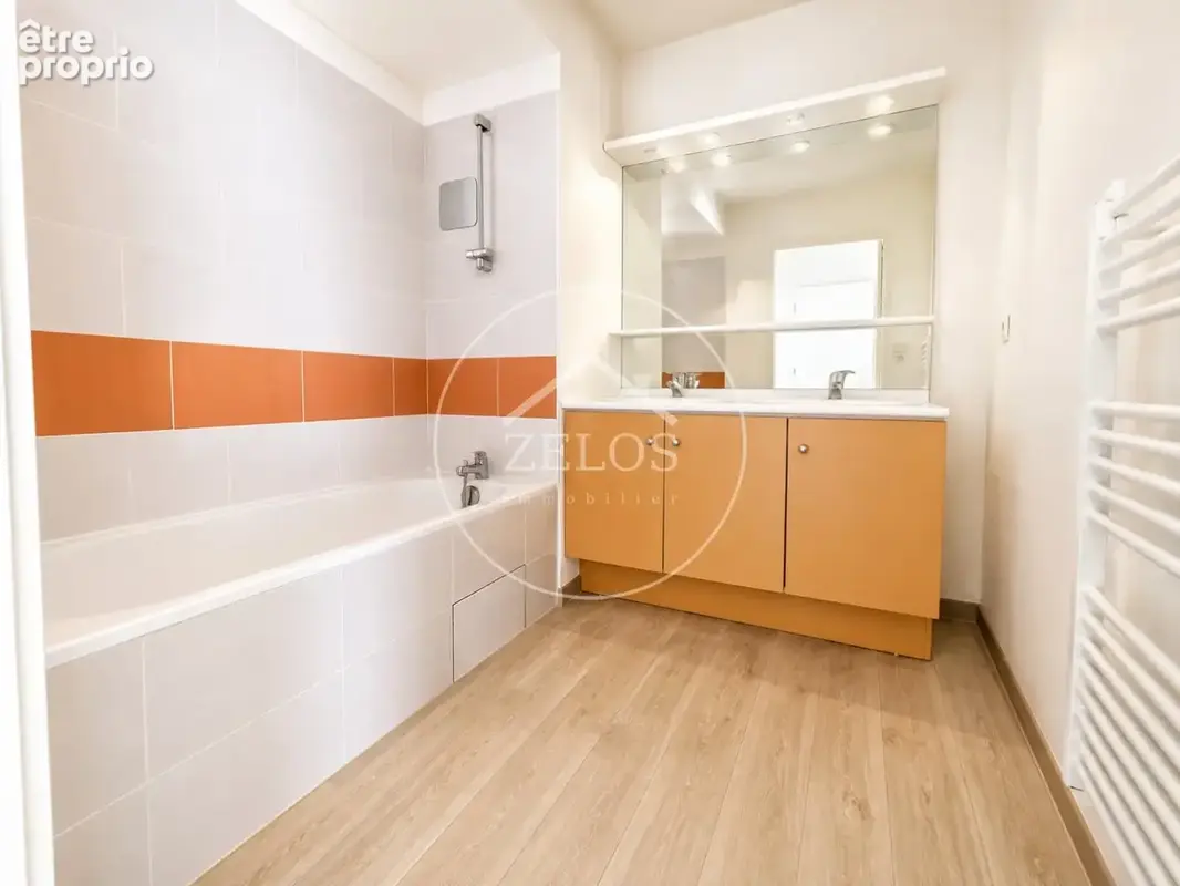 Appartement T4 - NIORT - 77.50m2 - VENDU LIBRE - photo 6