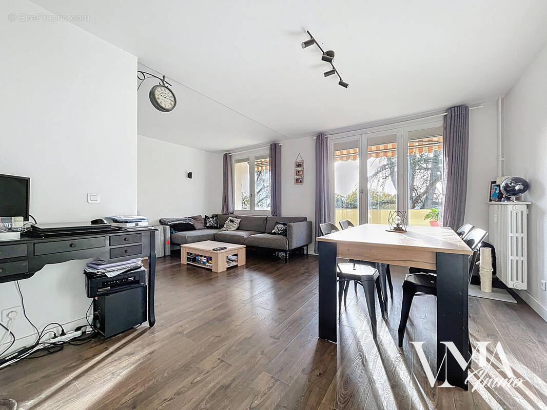 Appartement à CHAMPAGNE-AU-MONT-D&#039;OR