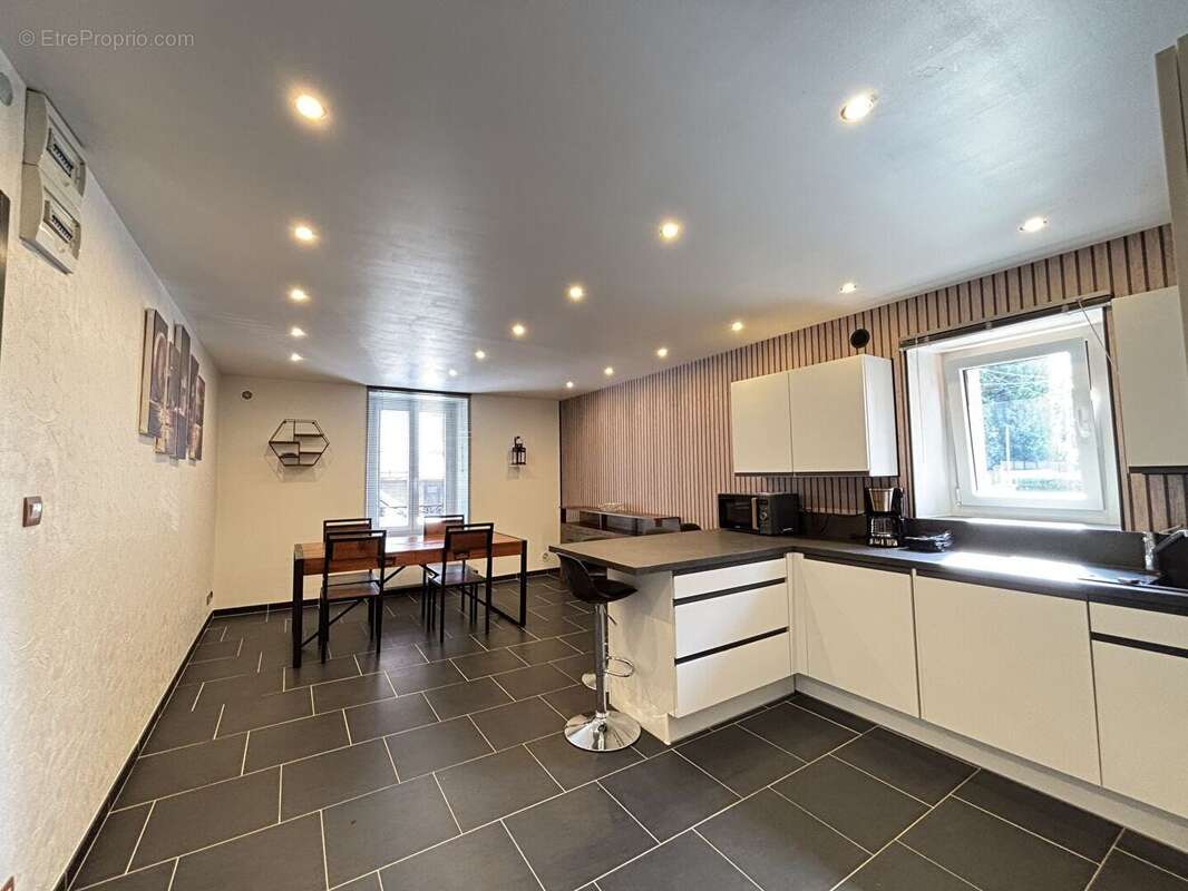 Appartement à LUXEUIL-LES-BAINS