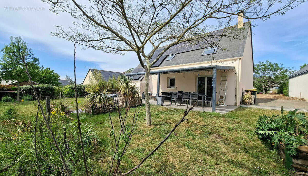 Maison à SOUCELLES