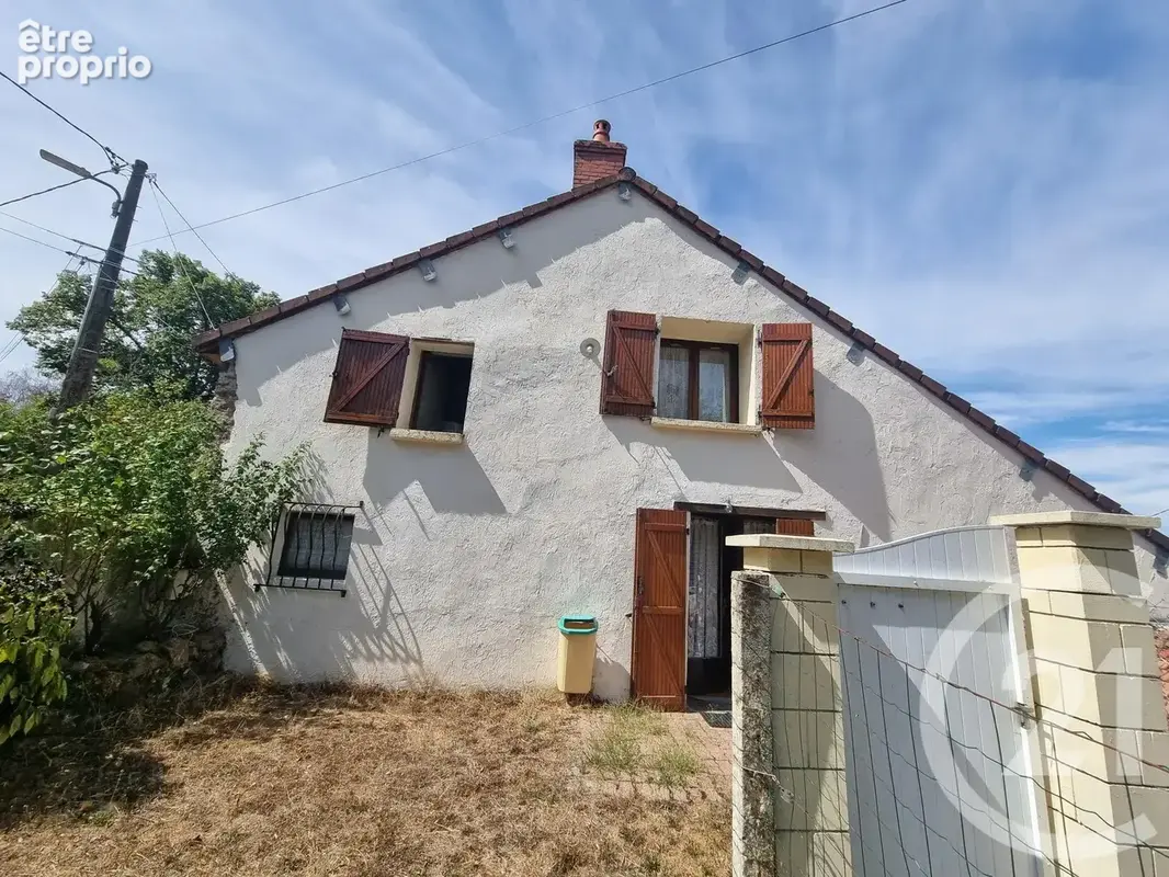 Maison à MONTREUILLON