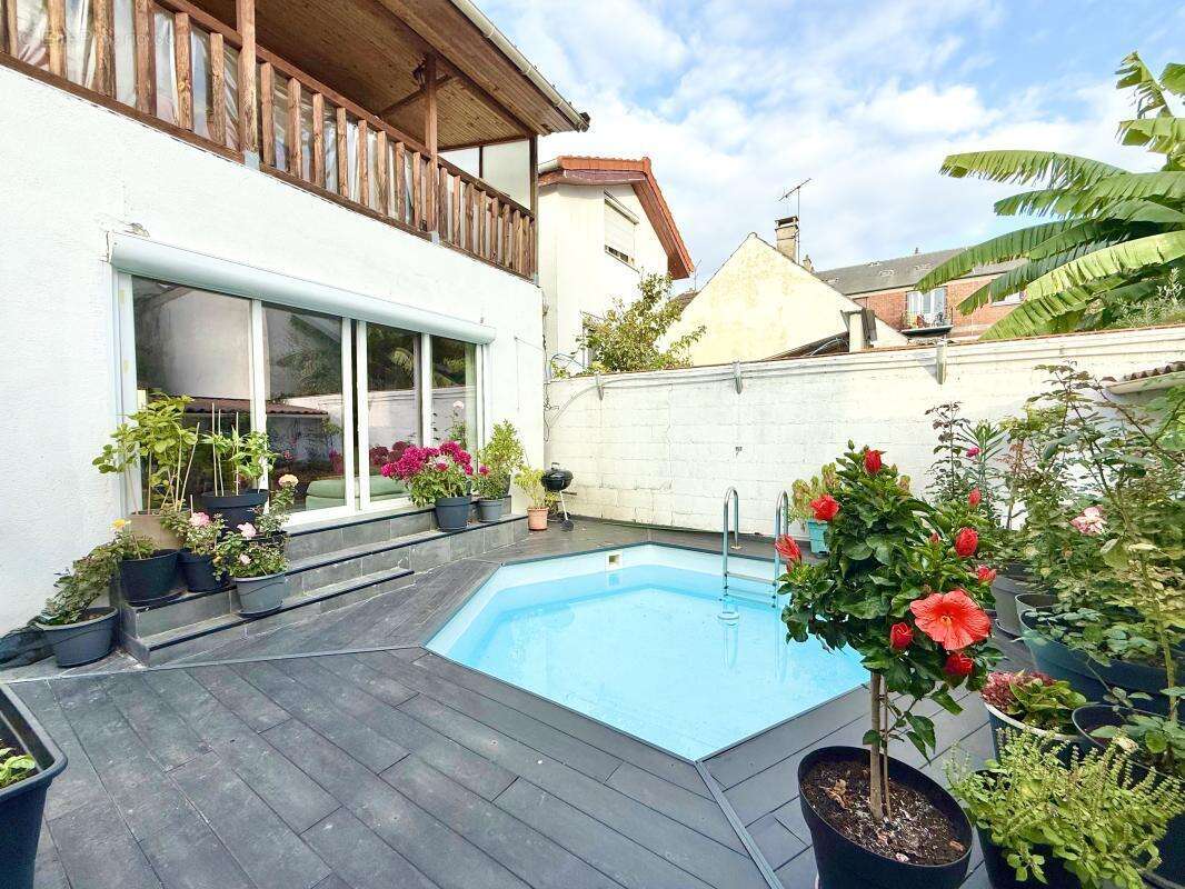 Maison à BOBIGNY