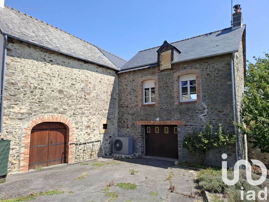 Maison 121 m² à Saint-Paul-Le-Gaultier  - photo 3