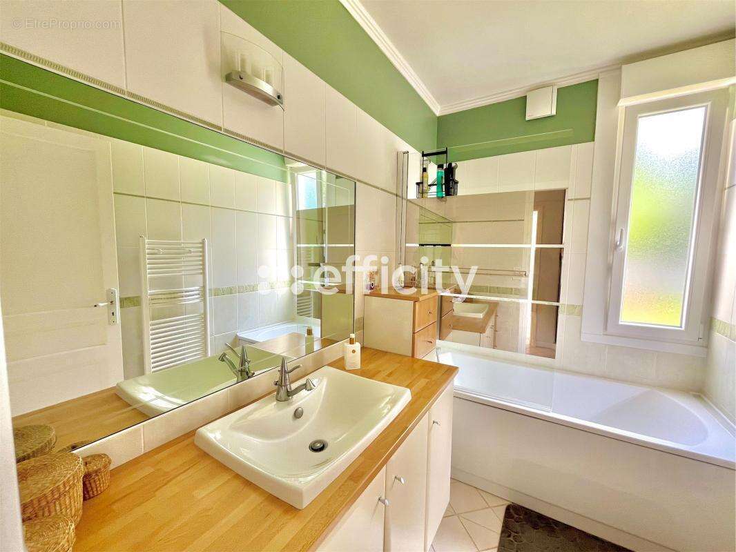 Maison à JONCHERY-SUR-VESLE