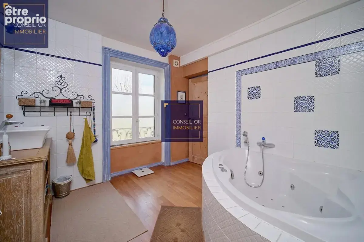 Maison T8 - 7 chambres - 1305 m² de terrain - piscine - photo 16