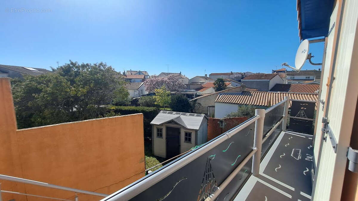 Maison à SAINT-GEORGES-DE-DIDONNE