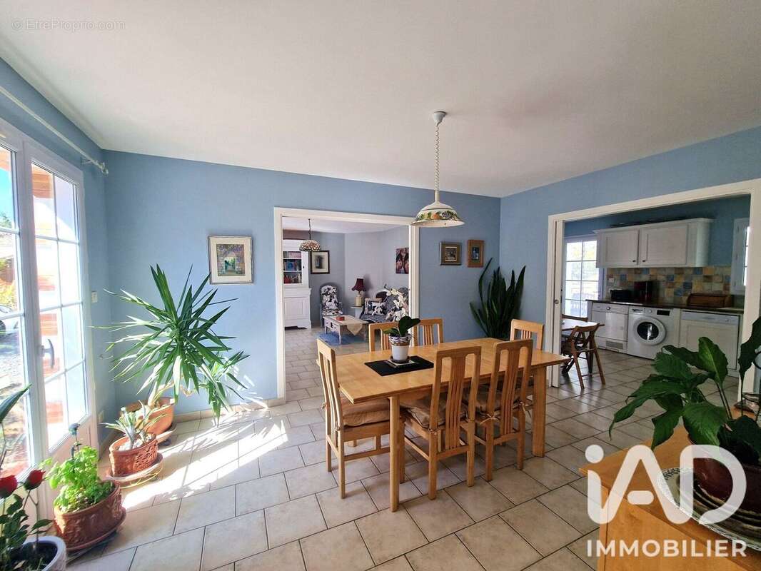 Photo 6 - Maison à SAINT-JULIEN-DES-LANDES