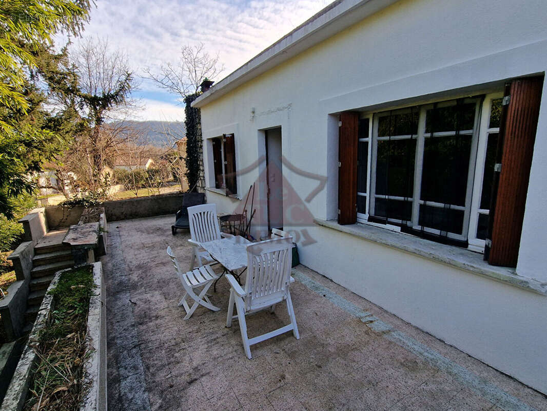 Maison à MOLIERES-SUR-CEZE