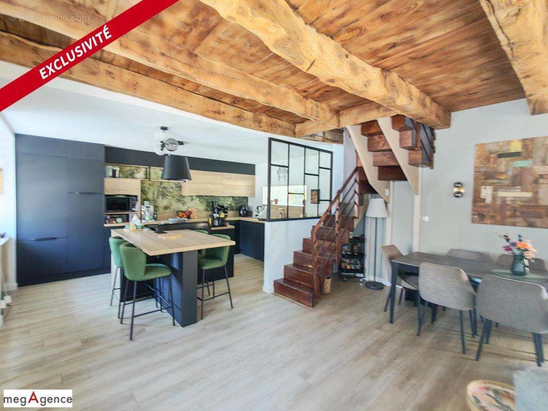 Maison en pierre 147 m² - 4 chambres - terrain 1940 m² - MEILLAC - photo 4