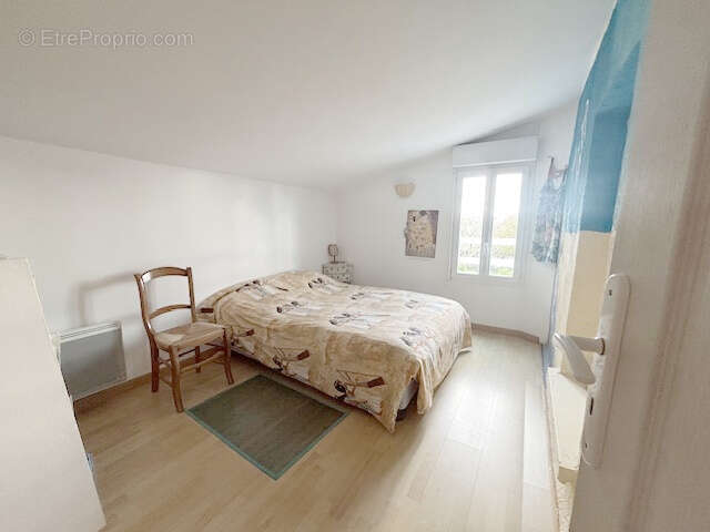 Maison à DONVILLE-LES-BAINS