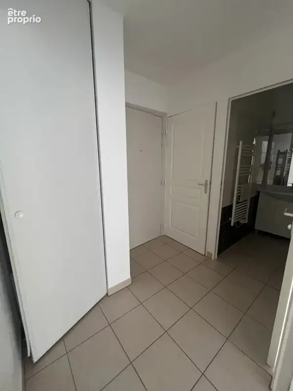 2 pieces avec terrasse et stationnement - photo 8