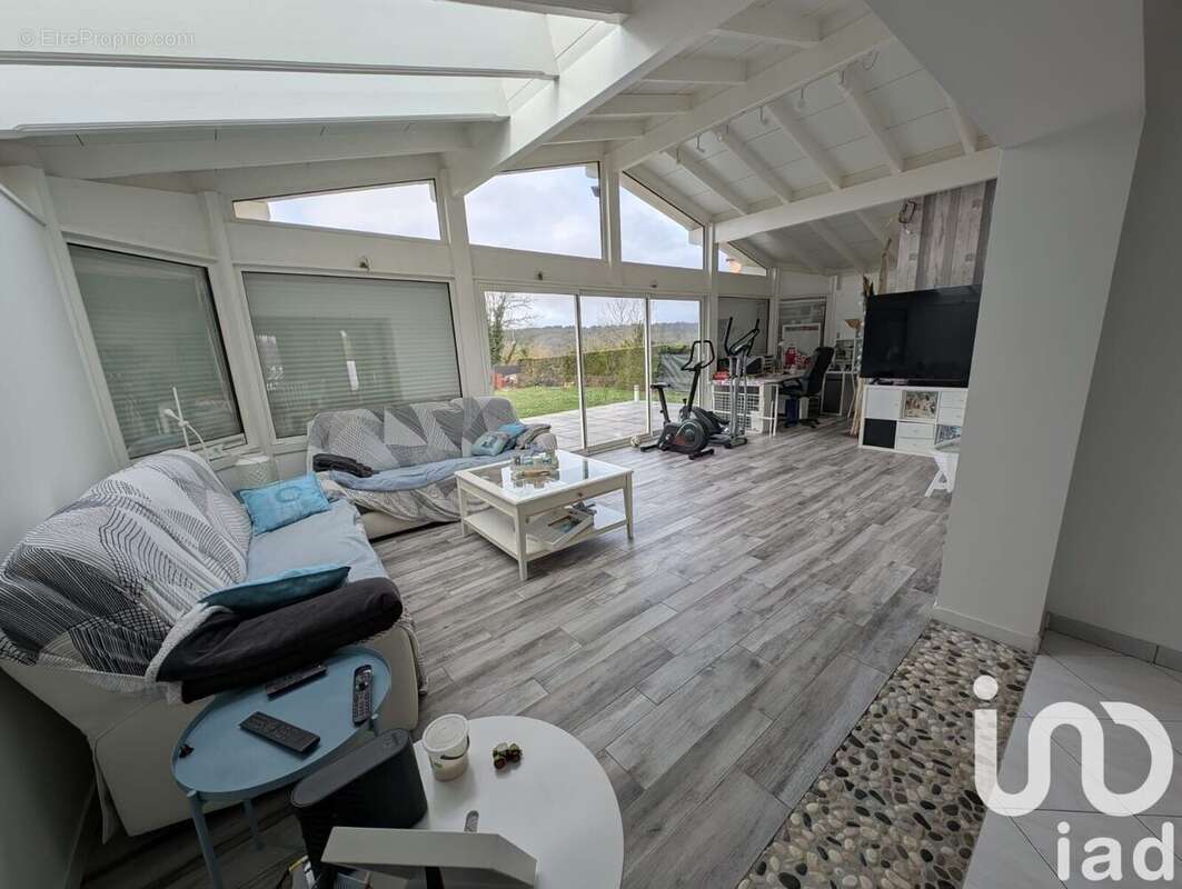 Photo 2 - Maison à BEYNES