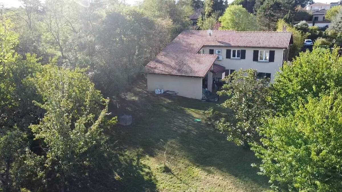 Photo 1 - Maison à LA TOUR-DE-SALVAGNY