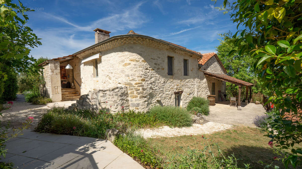 Maison à BAGAT-EN-QUERCY