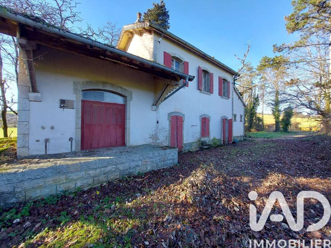 Photo 2 - Maison à SAINT-HYMETIERE