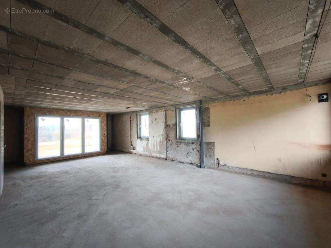 Appartement type 4 –  67,09m² – Dans bâtiment entièrement rénové - photo 8