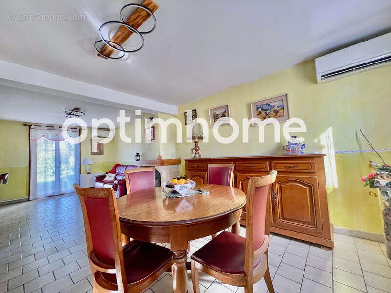 Maison à VARENNES-SUR-SEINE