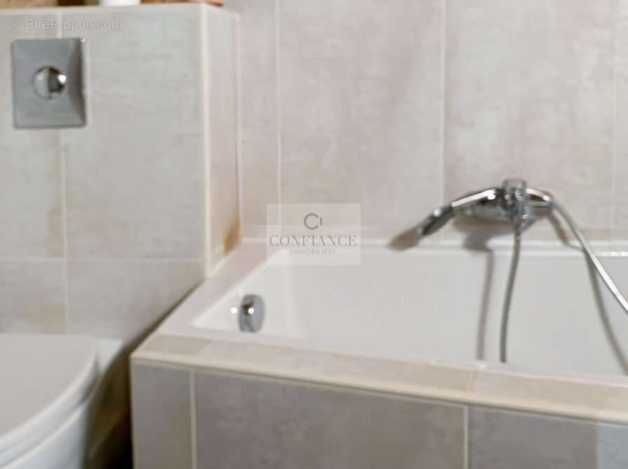 Appartement à SAINT-ETIENNE-DE-TINEE