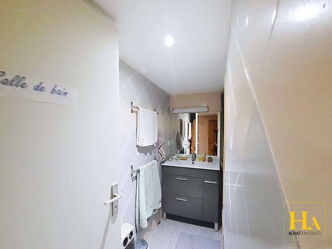 Maison à ROMANS-SUR-ISERE