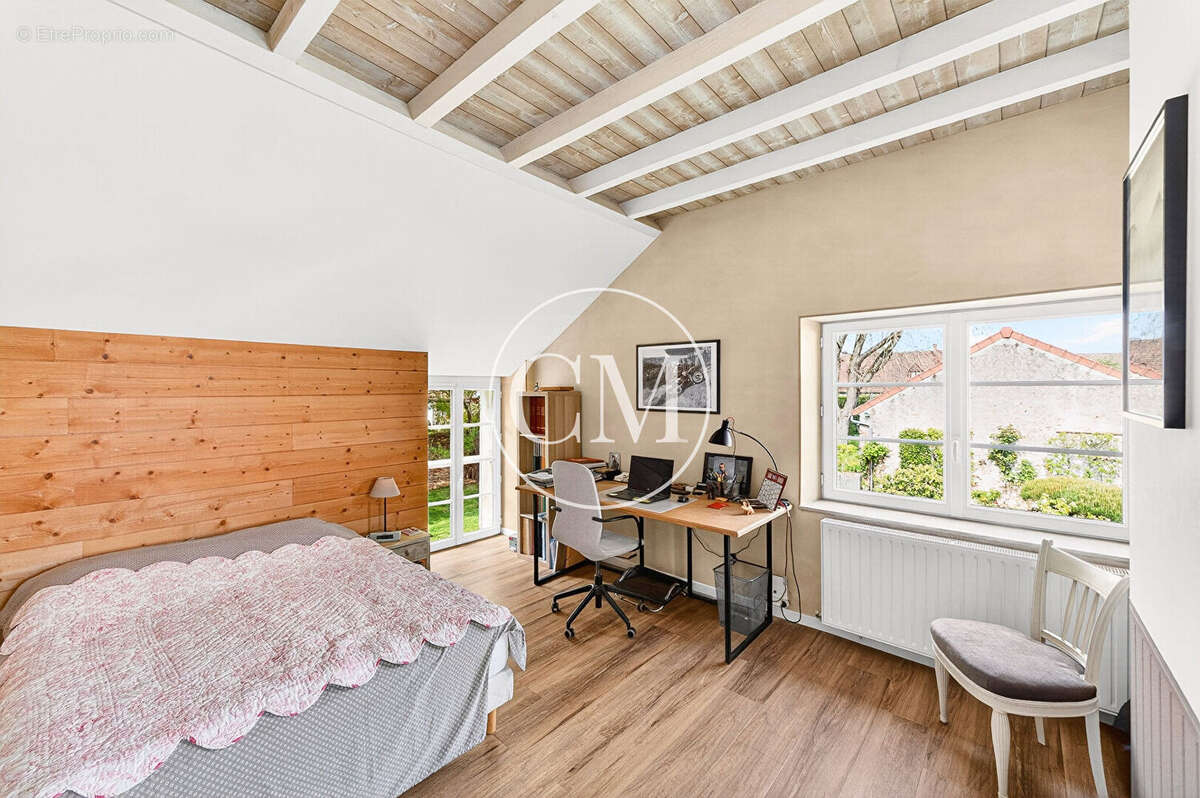 Maison à LES BREVIAIRES