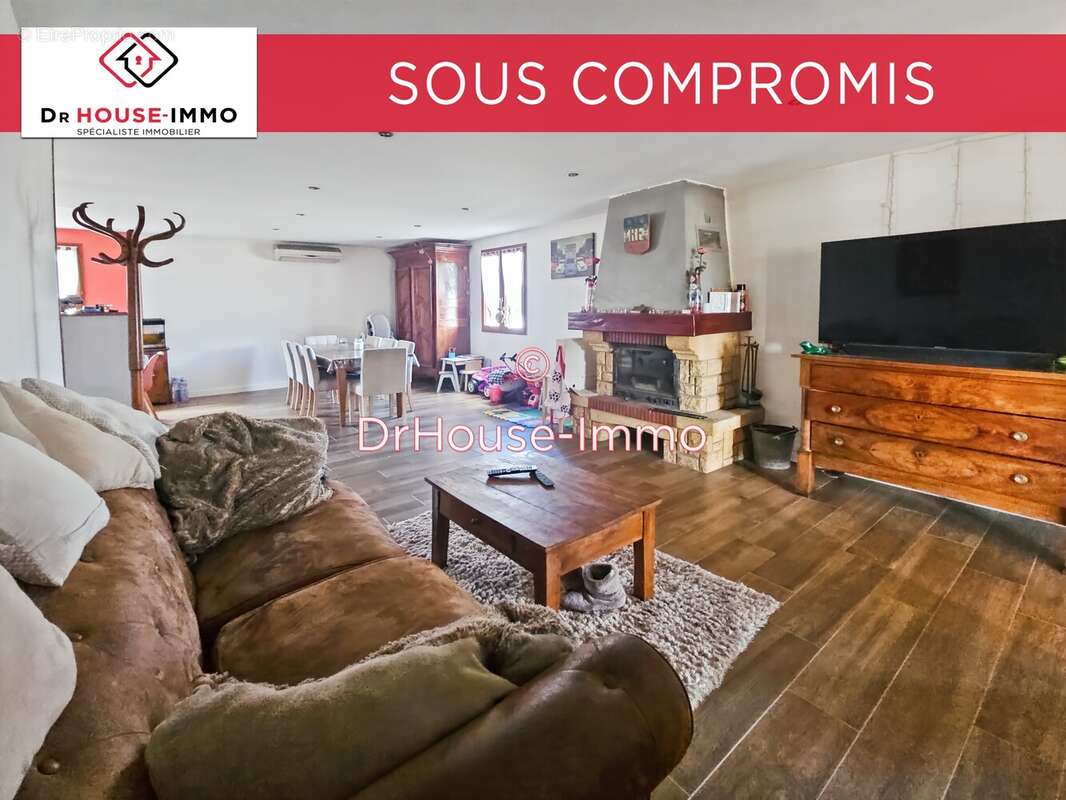 Maison à CHAZELLES-SUR-LYON