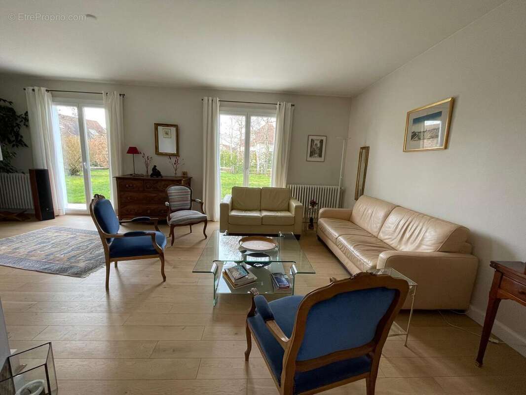 Maison à SAINT-DOULCHARD