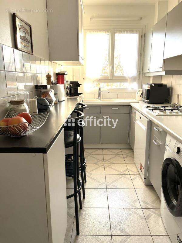 Appartement à PARIS-20E