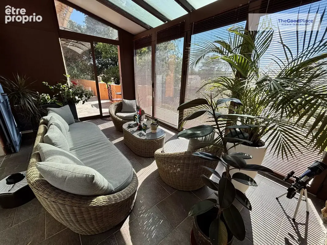 Une maison pleine de charme, entre nature et confort - photo 3