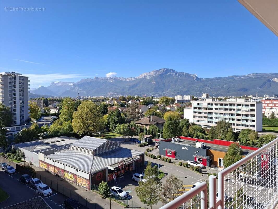 Appartement à SAINT-MARTIN-D&#039;HERES