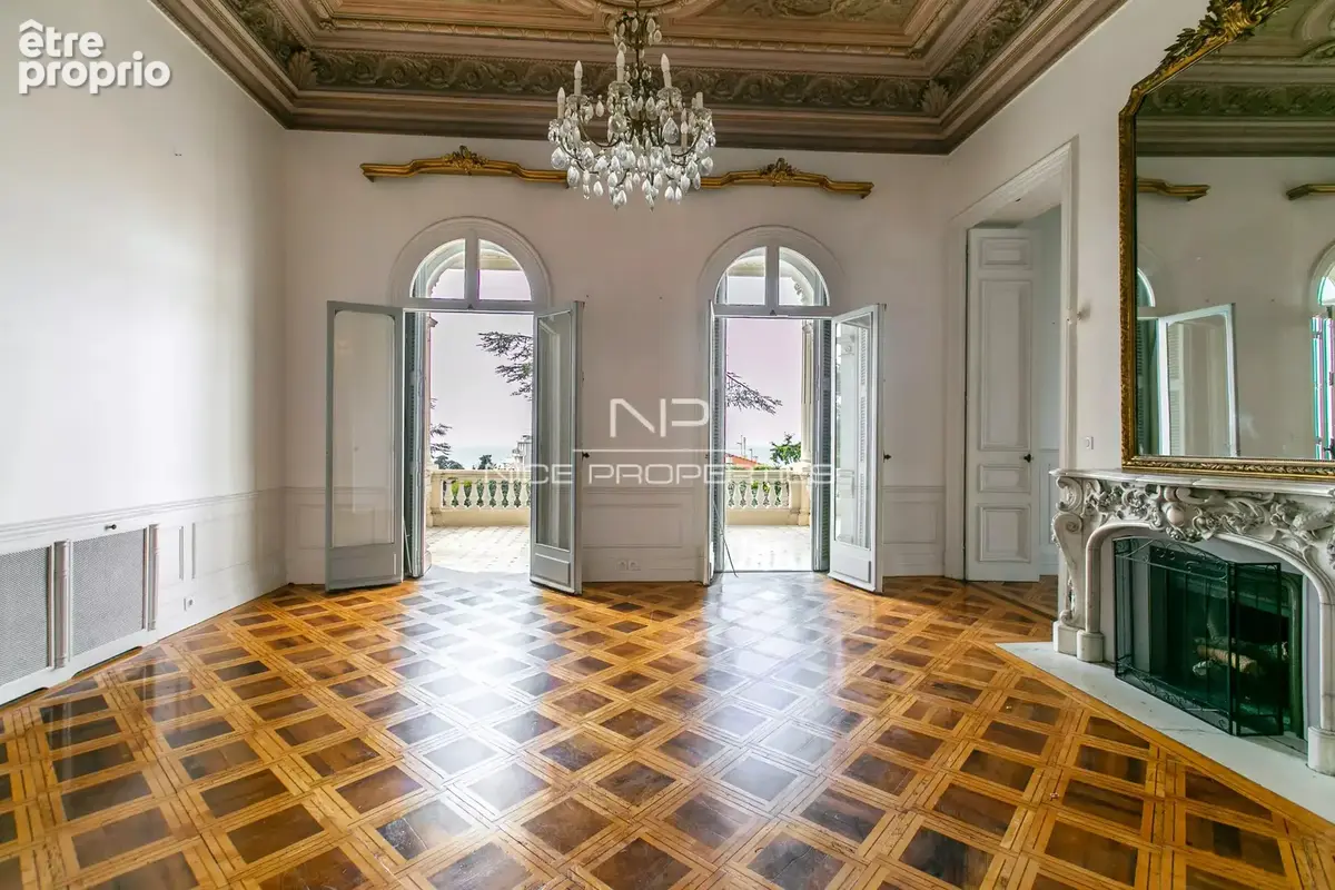 Majestueux 6 pièces  vue mer de 288 m² habitables dans une Hôtel Particulier du Mont Boron - photo 2