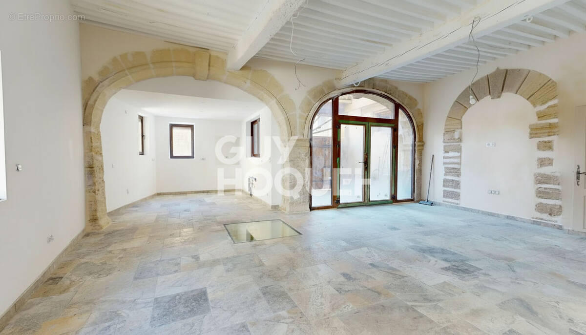 Maison à CAROMB