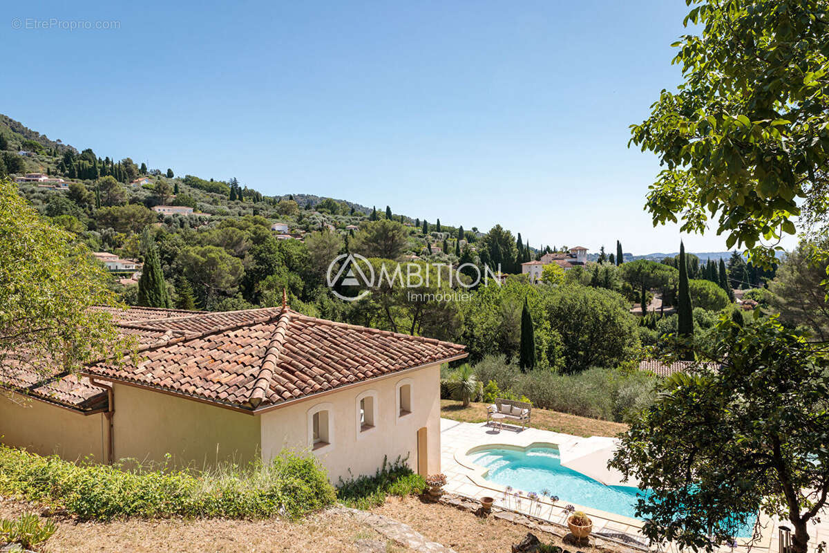 Maison à PEYMEINADE