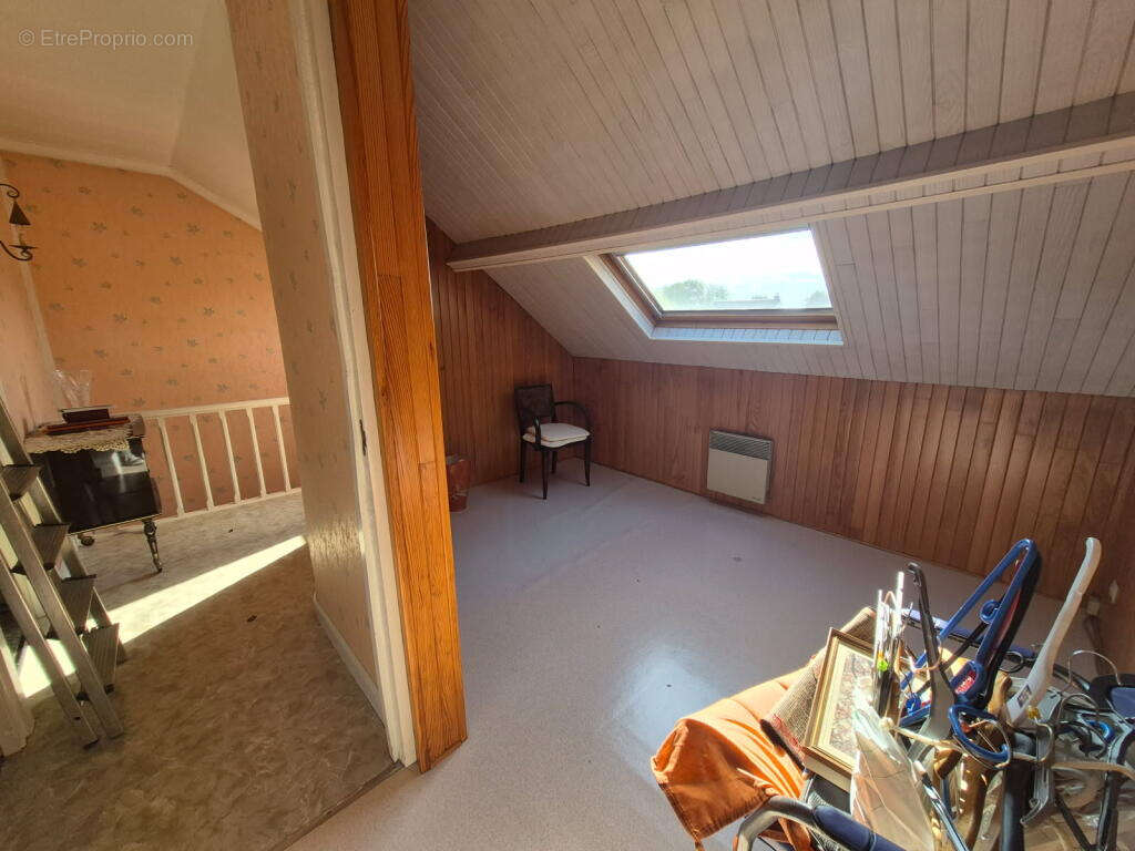 Maison à BRUAY-LA-BUISSIERE