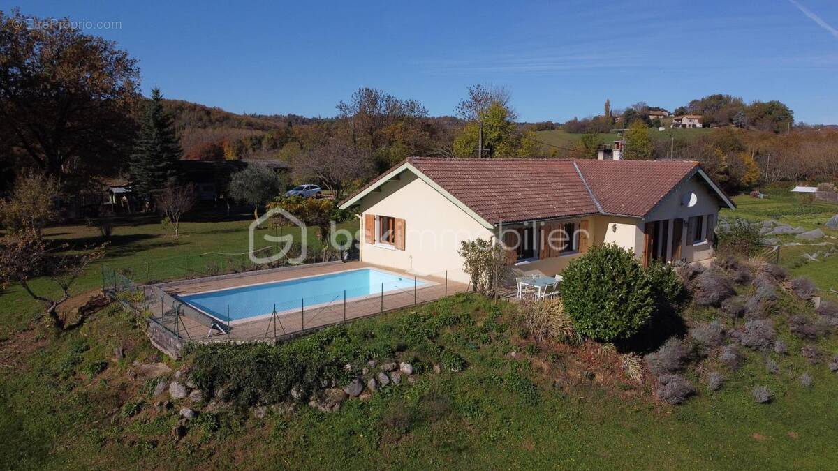 Maison à SAINT-LATTIER