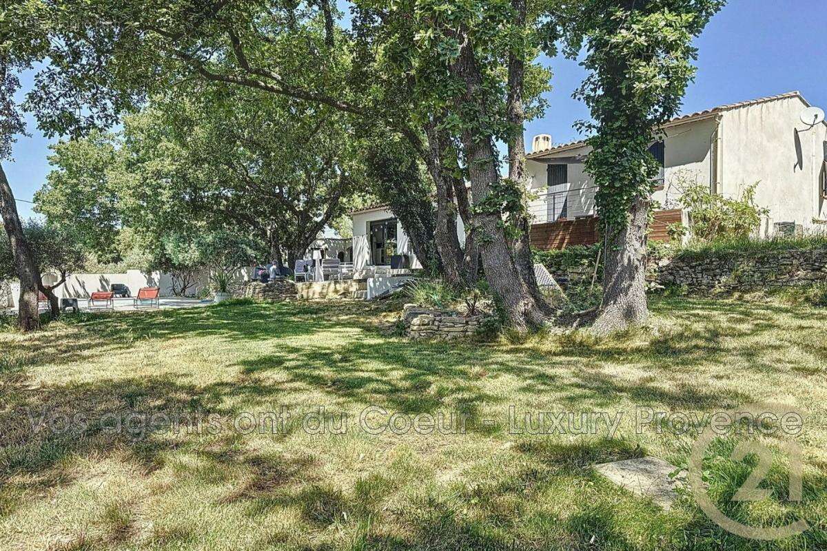 Maison à POURRIERES