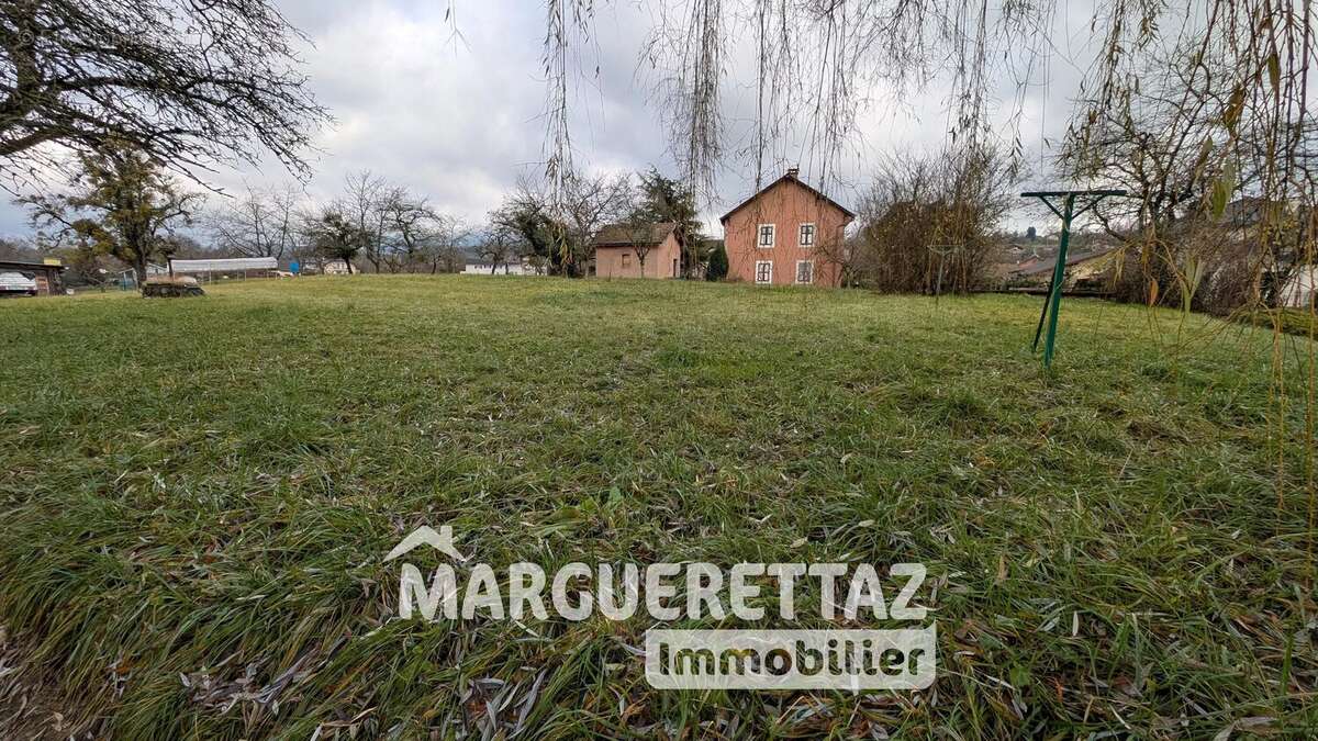 Terrain à CONTAMINE-SUR-ARVE