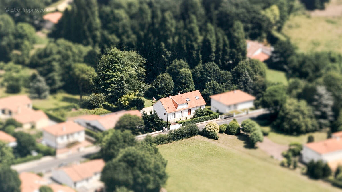 Maison à ECHIRE