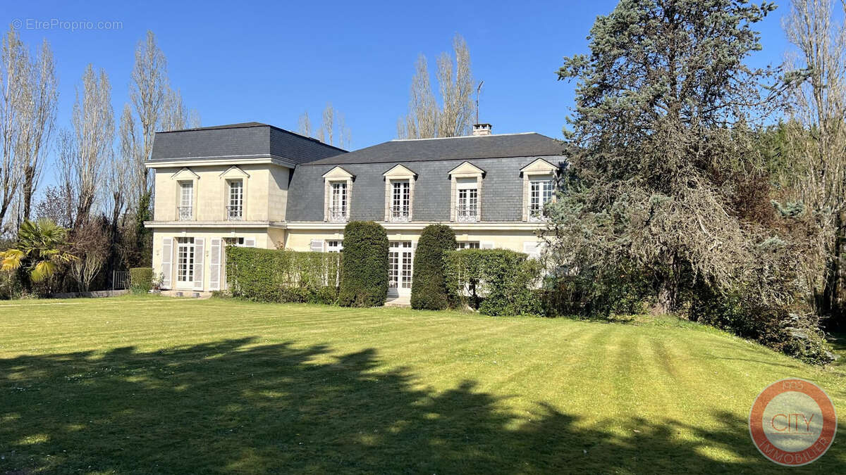 Maison à YVRAC